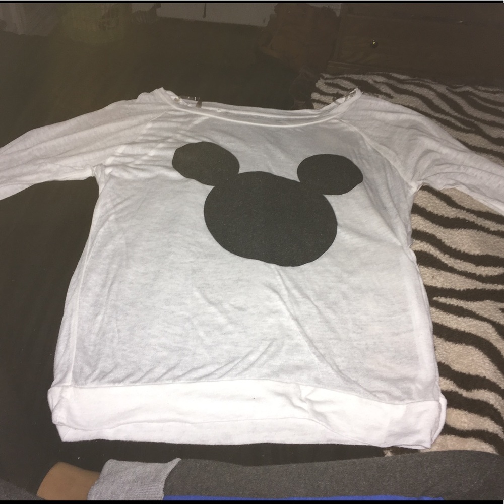 Mickey Mouse Disney shirt 💜